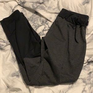 Fleo Joggers